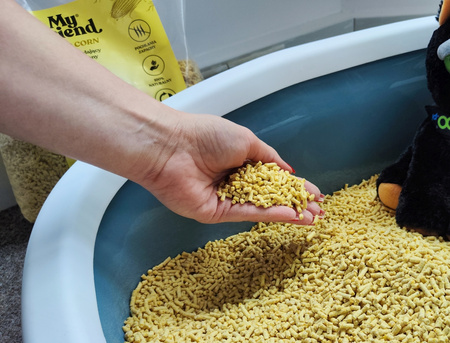 My Friend Gold Corn zbrylający żwirek kukurydziany dla kota PAKIET 2x15l 